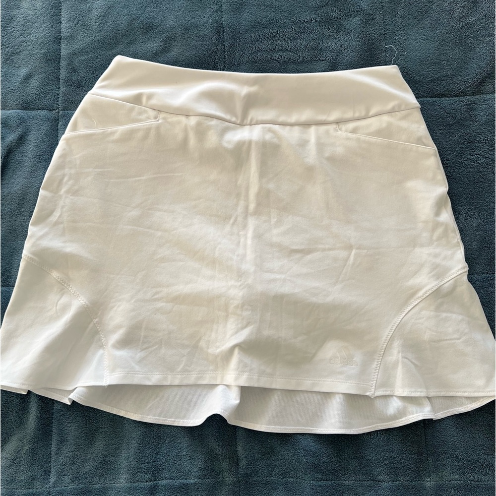 Women’s adidas tennis / golf skirt 🤍